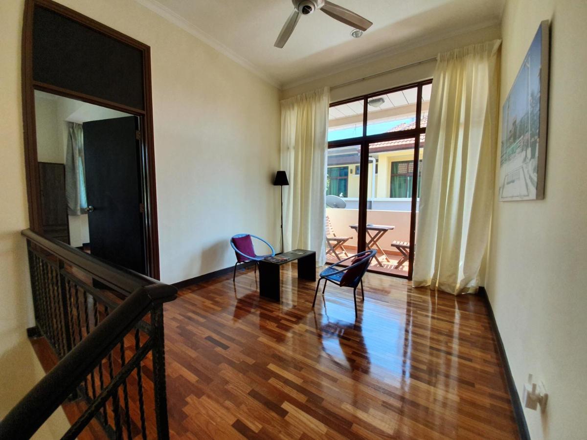 Apartamento Eden Cosy Living Batu Ferringhi Exterior foto