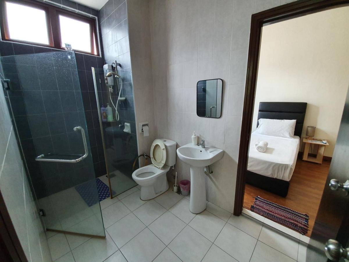 Apartamento Eden Cosy Living Batu Ferringhi Exterior foto