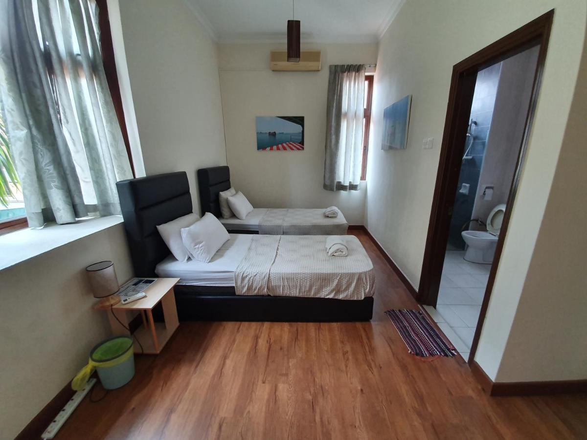 Apartamento Eden Cosy Living Batu Ferringhi Exterior foto