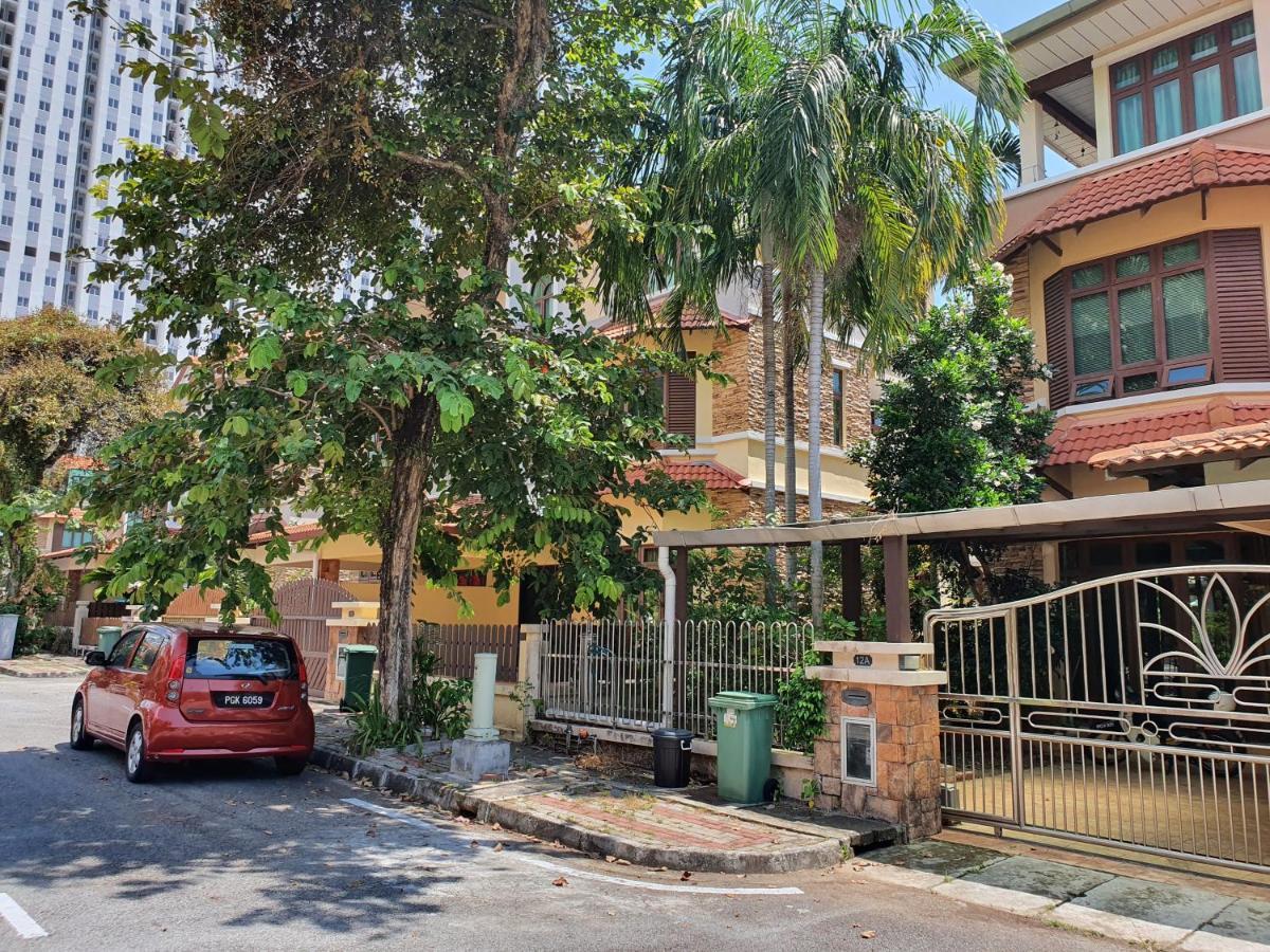 Apartamento Eden Cosy Living Batu Ferringhi Exterior foto