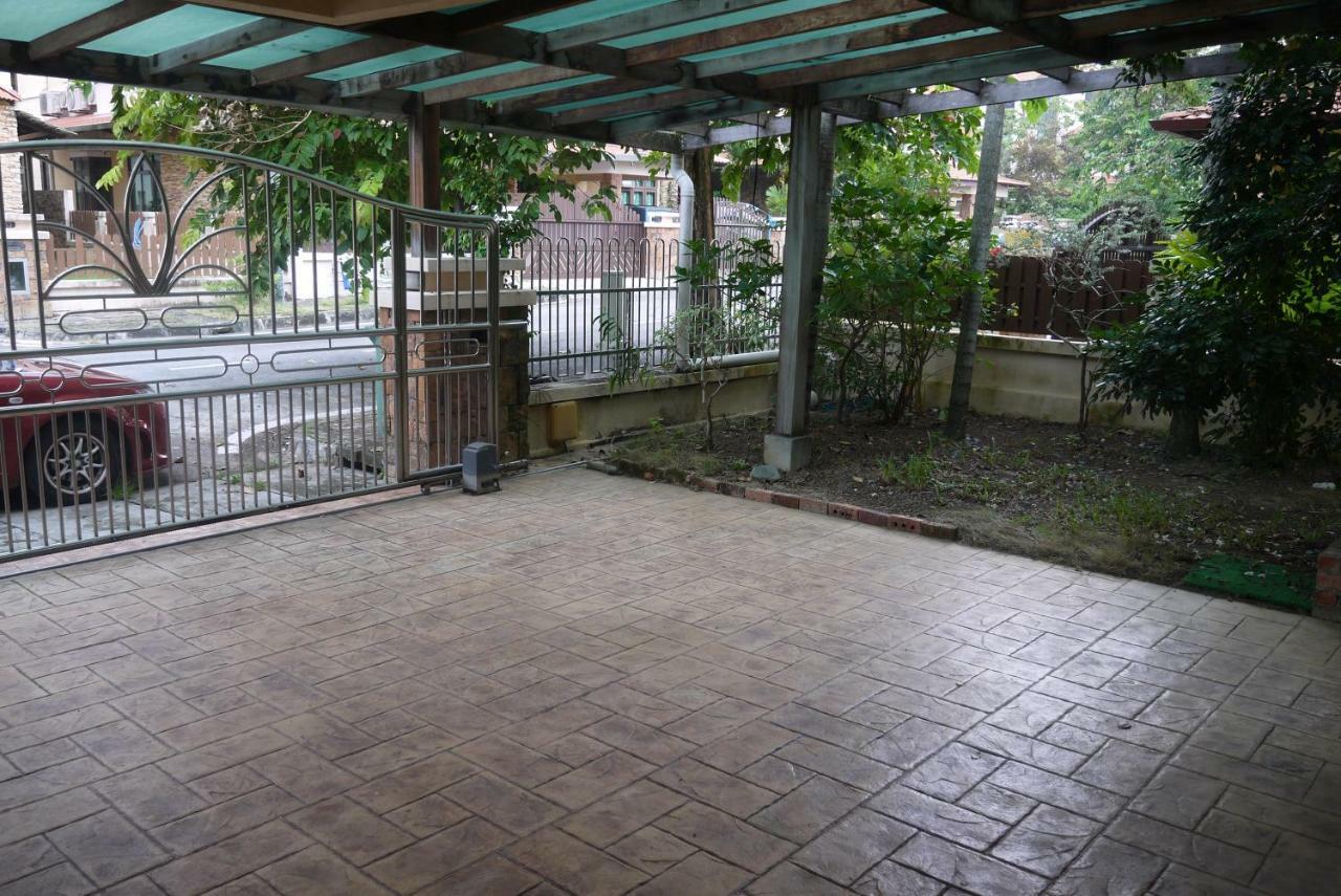Apartamento Eden Cosy Living Batu Ferringhi Exterior foto